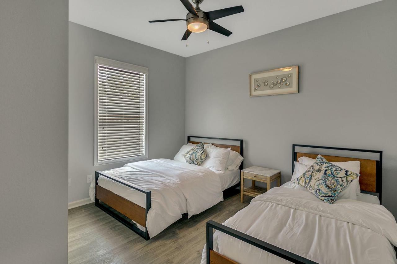 Апартаменти New 3/2 Duplex Minutes From Heart Of Tampa -Unit B Екстер'єр фото